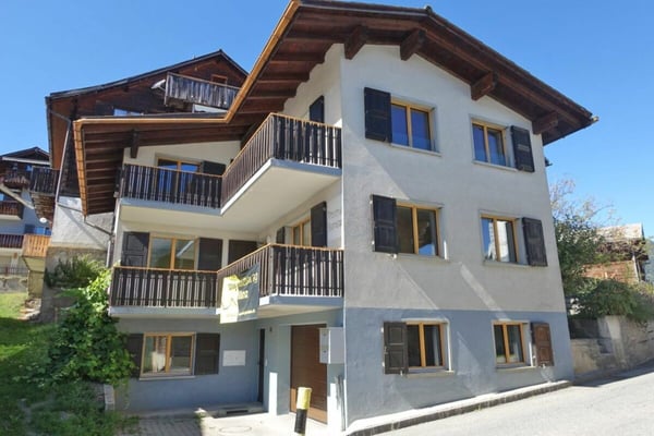 Zweifamilienhaus mit zwei 4½-Zimmer-Wohnungen, Wohnung Nr. 2 1