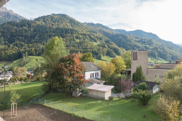 Wohnen im Glarner Hinterland mit herrlicher Aussicht auf die Berge 2