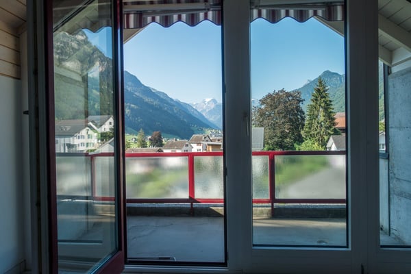 Tolle Sicht auf die Glarner Berge 4