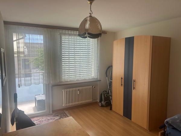 Gemütliche Wohnung an sonniger Lage Kostengünstig! 4