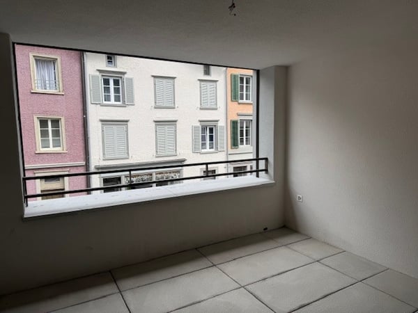 Helle 3.5-Zimmer-Wohnung mit Balkon an zentraler Lage in Glarus inkl. Parkplatz 9