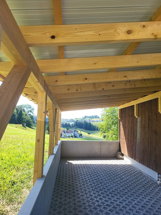 Holzmagazin in Freienbach, ideal als Lager oder Werkstatt 4