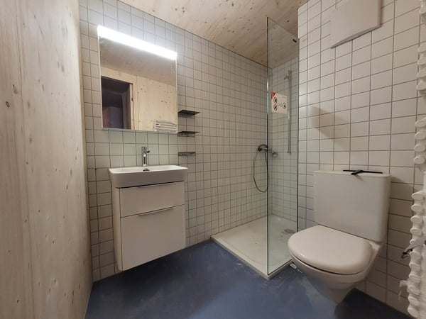 Renovierte 3.5-Zimmer-Wohnung in Sta. Maria 8