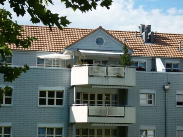 Moderne und grosszügige Wohnung im 2. OG 1