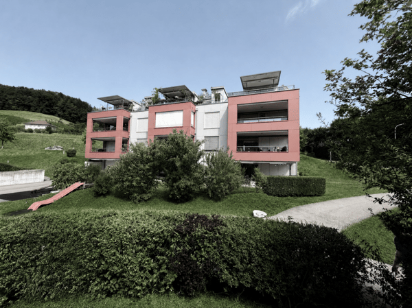 Sonnige 4.5-Zimmer-Dachwohnung mit Eigentumswohnungsstandard