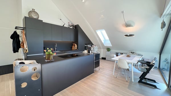Mörschwil: Moderne, barrierefreie 1.5-Zi.-Dachwohnung mit beeindruckender Weitsicht 5