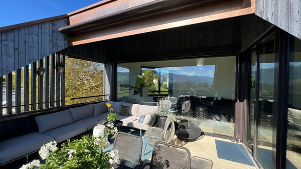 Mörschwil: Moderne, barrierefreie 1.5-Zi.-Dachwohnung mit beeindruckender Weitsicht 2