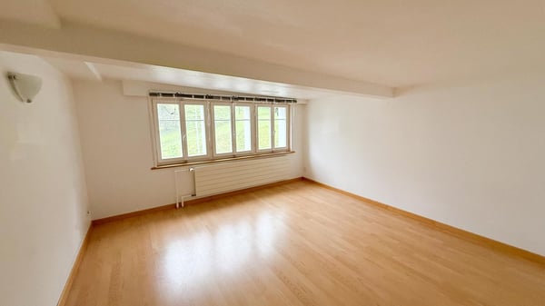 Herisau – Wohn- und Gewerbeobjekt: Zwei Häuser mit 3 Wohnungen 9