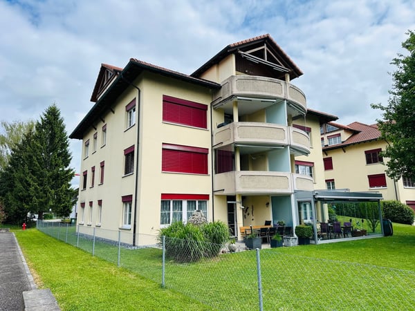 4.5-Zimmer Gartenwohnung mit grossem Sitzplatz - wohnen wie im Einfamilienhaus 1