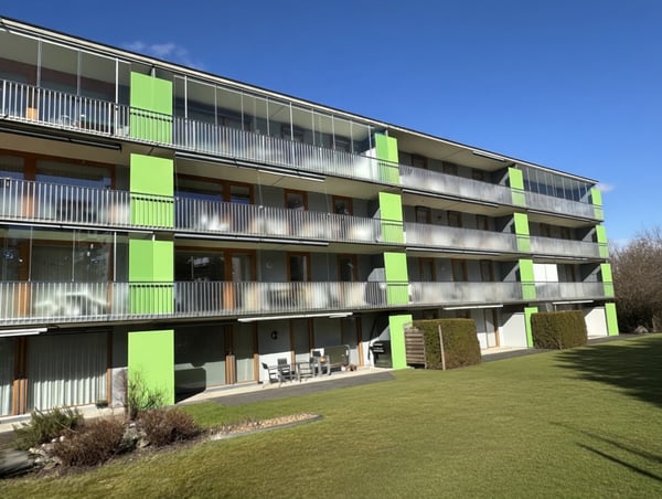 Helle 4 1/2 Zi. Stadtwhg.mit 2 Balkons & traumhafter Weitsicht 1