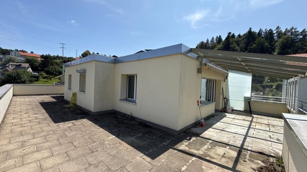 Einzigartige 2½-Zi.-Attika mit grosser Terrasse & Weitsicht in Grub AR 2