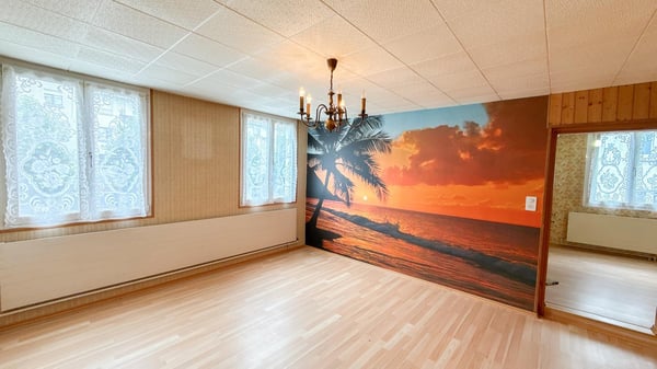 Spannendes Zweifamilienhaus mit 4 Garagenplätzen - Preis bankengeprüft! 9