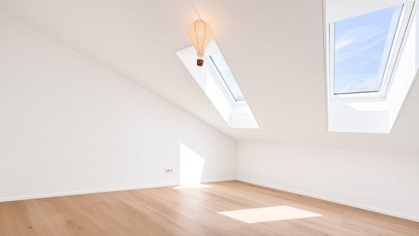 Elegante 3.5-Zimmer-Dachwohnung mit Seesicht in Mörschwil 4