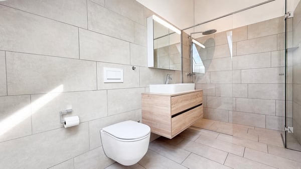 Elegante 3.5-Zimmer-Dachwohnung mit Seesicht in Mörschwil 7