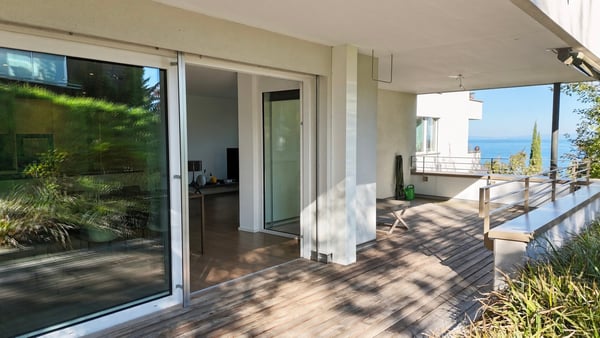 Eine Perle mit Seesicht – stilvolle 3½-Zimmer-Wohnung 1