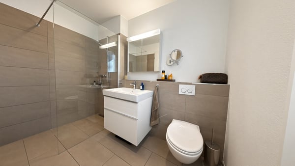 Eine Perle mit Seesicht – stilvolle 3½-Zimmer-Wohnung 6