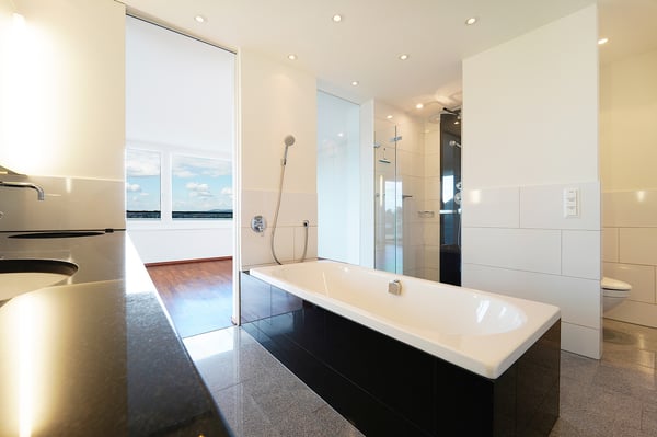 Luxus-Terrassen-Attikawohnung mit Seesicht 7