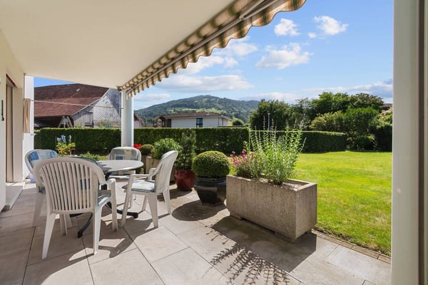 Ruhige Gartenwohnung mit unverbaubarer Freifläche und Tiefgaragenplatz 2