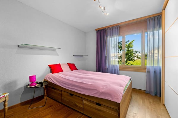 Ruhige Gartenwohnung mit unverbaubarer Freifläche und Tiefgaragenplatz 13