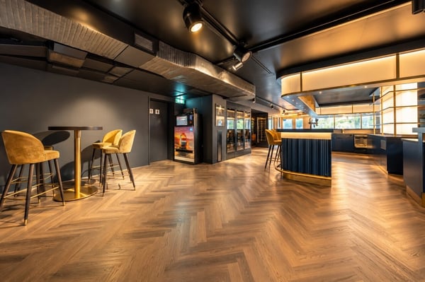 Exklusive Bar- & Loungefläche in Pfäffikon SZ - hochwertig ausgebaut! 9
