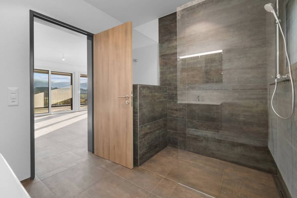 Grossraum - Luxuswohnung mit Weitsicht! 12