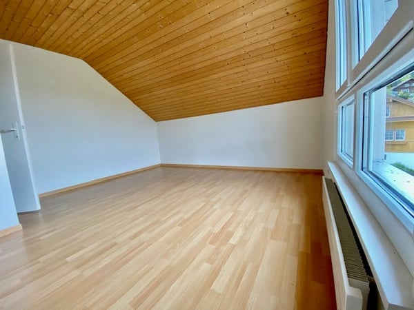 Grosszügige 1.5-Zimmer-Dachwohnung 9