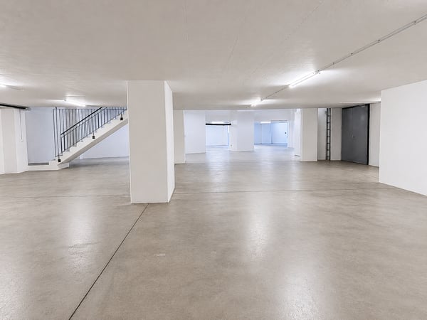 Effiziente Lagerfläche mit direkter Befahrbarkeit und optimaler Anbindung 7