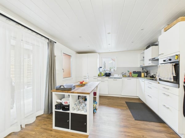 Vielseitige Liegenschaft mit Wohn und Gewerbenutzung 8