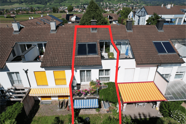 Familienfreundliches Reihenfamilienhaus mit Sonnigem Garten 1