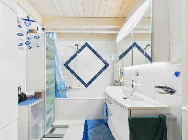 Familienfreundliches Reihenfamilienhaus mit Sonnigem Garten 13