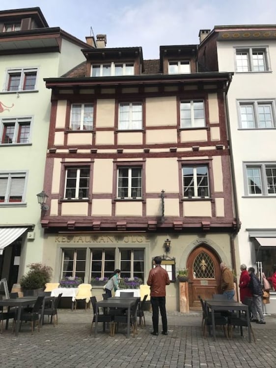 möblierte kleine 1-Zimmer Gaststätte (Ohne Küche!) 1