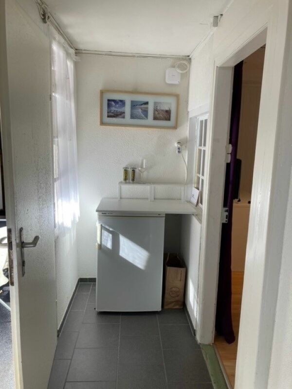 Furnished small 3-room guest house (No kitchen!)