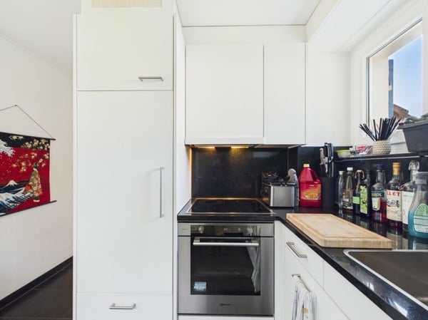 Charmantes Einfamilienhaus mit grossem Garten und Seesicht (je nach Jahreszeit) 6