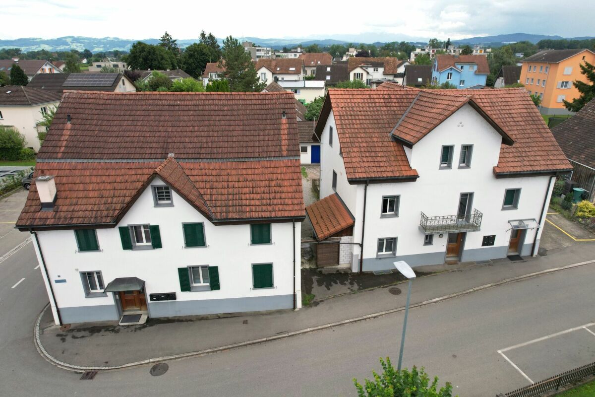 Investissement de capitaux attractif avec deux maisons multifamiliales entièrement louées (BR: 4,65%)