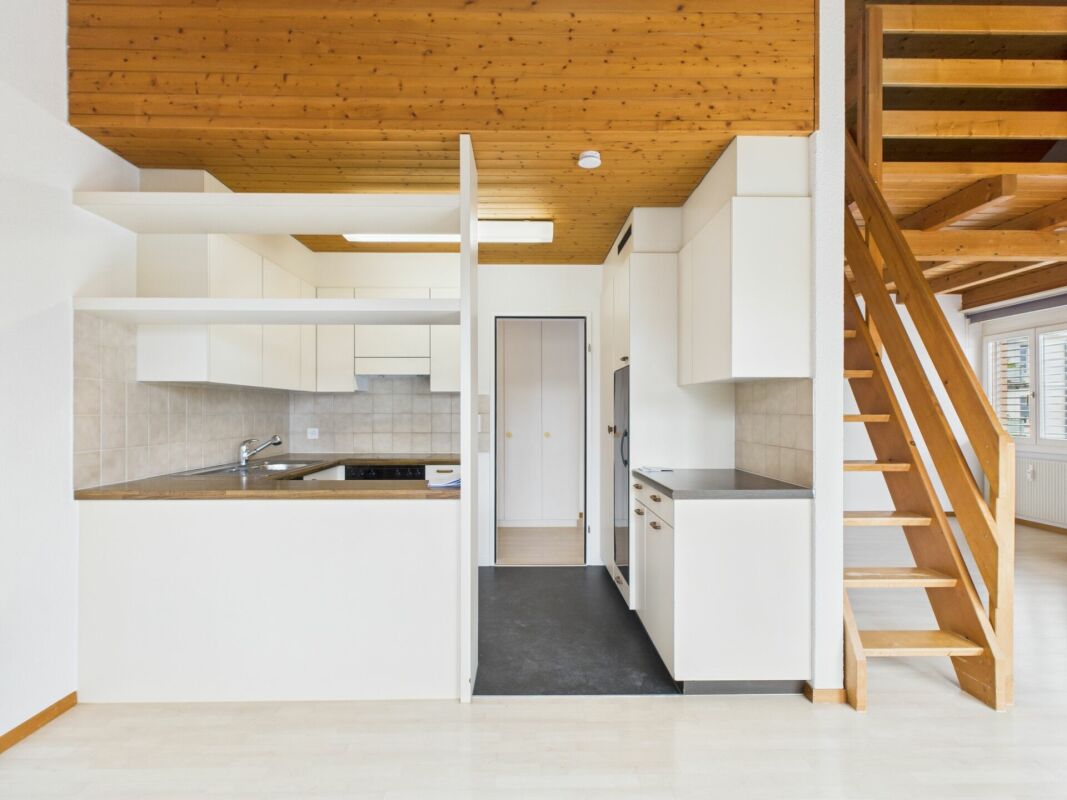 Heimelige Dachwohnung in ruhigem Wohnquartier