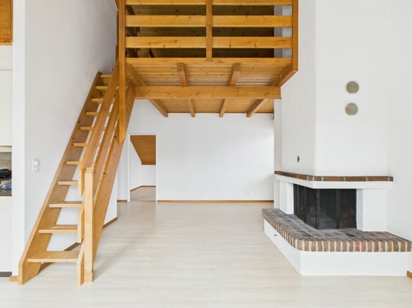Heimelige Dachwohnung in ruhigem Wohnquartier 2