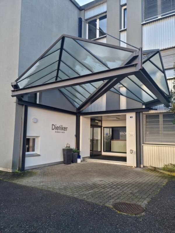 Gewerbe / Lager / Büroräumlichkeiten an TOP Lage