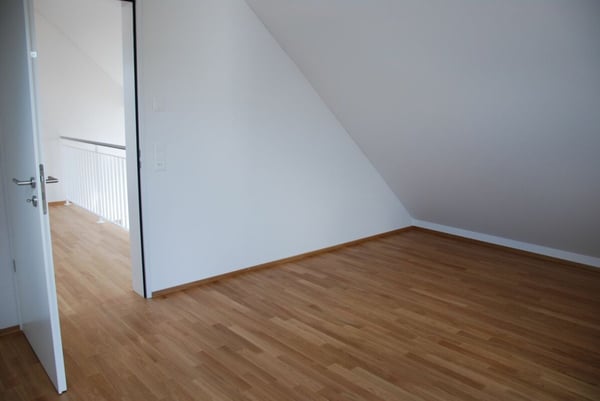 Helle moderne 4.5-Maisonette Dachwohnung 9