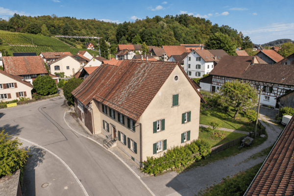 Historisches Wohnhaus mit Scheune und Entwicklungspotenzial 2