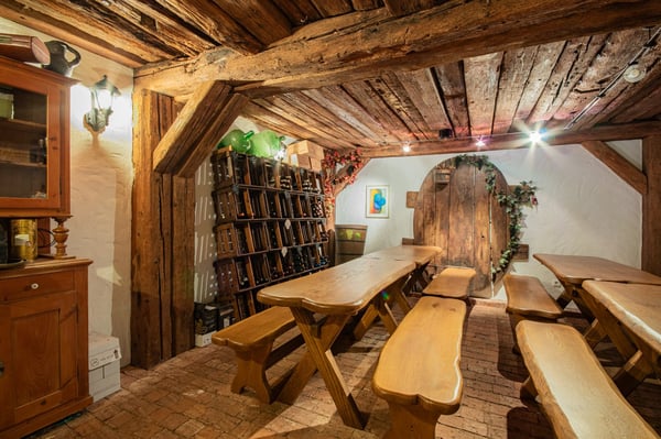 Historisches Burggebäude Wasserstelz in Lienheim 7