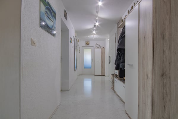 Gepflegte 1.5-Zimmer Wohnung mit Balkon in Lottstetten 4