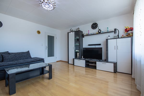 Gepflegte 1.5-Zimmer Wohnung mit Balkon in Lottstetten 15