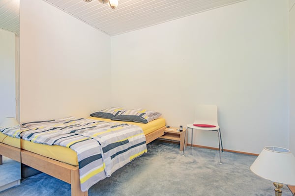 Naturnah wohnen mit außergewöhnlich viel Platz – Einfamilienhaus in Ortsrandlage von Häusern 24
