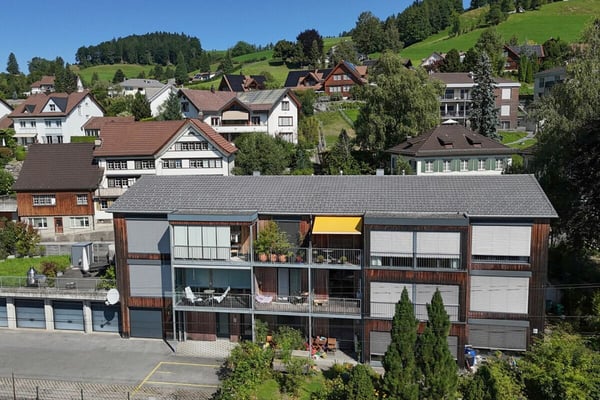 Grosszügige Dachwohnung an zentraler Lage 11