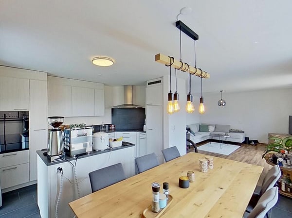 Panorama inklusive - Modernes Zweifamilienhaus mit Säntisblick 6