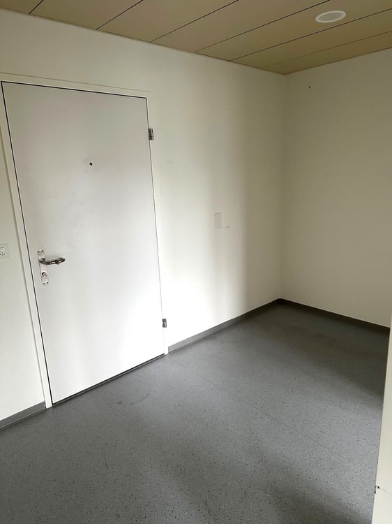 Attraktive und individuell nutzbare Gewerberäumlichkeiten an Top Lage! 2