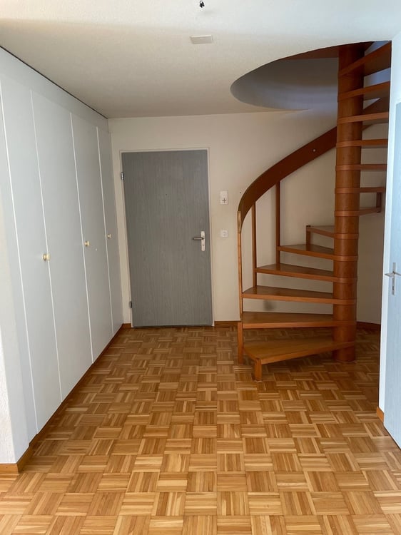 Grosse und helle Maisonettewohnung an ruhiger Lage 5