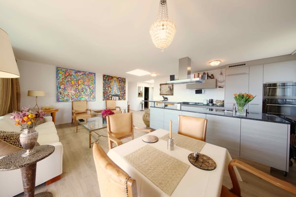 Moderne und einzigartige Wohnung mit Eigentumsstandard 2
