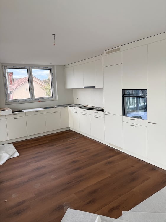 ERSTVERMIETUNG Traumwohnung im Herzen von Wallisellen 2