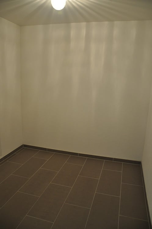 Schöne und moderne Wohnung an guter Lager 10